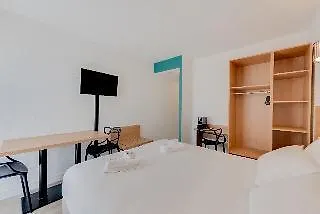 레지드호텔 레 코라린느 3*
